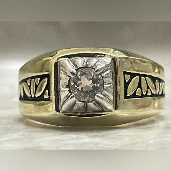 Vintage Men’s RingGold plated Clear CZ Stone Square Setting Sz 11 antique look